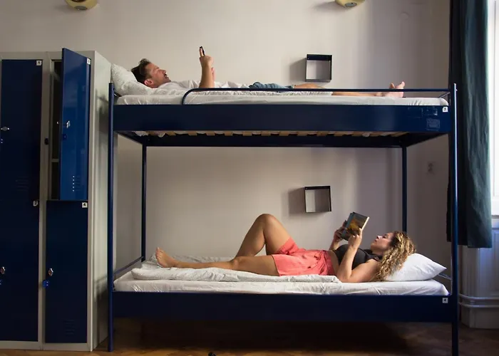 Hostel The Clock *